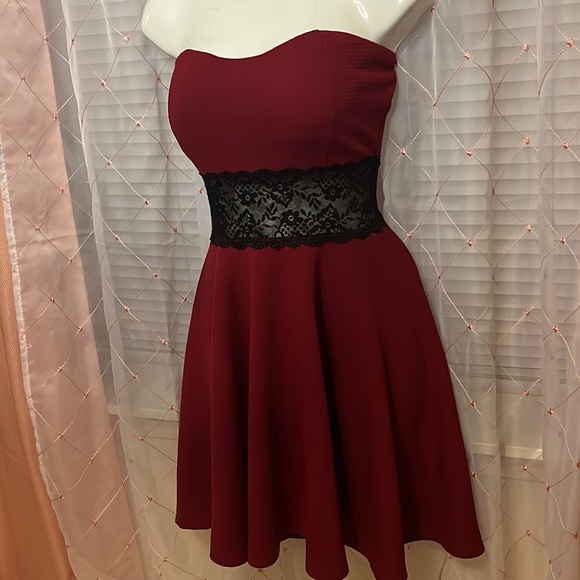 🌙Red Dress🌙Size M🌙 - Picture 1 of 5